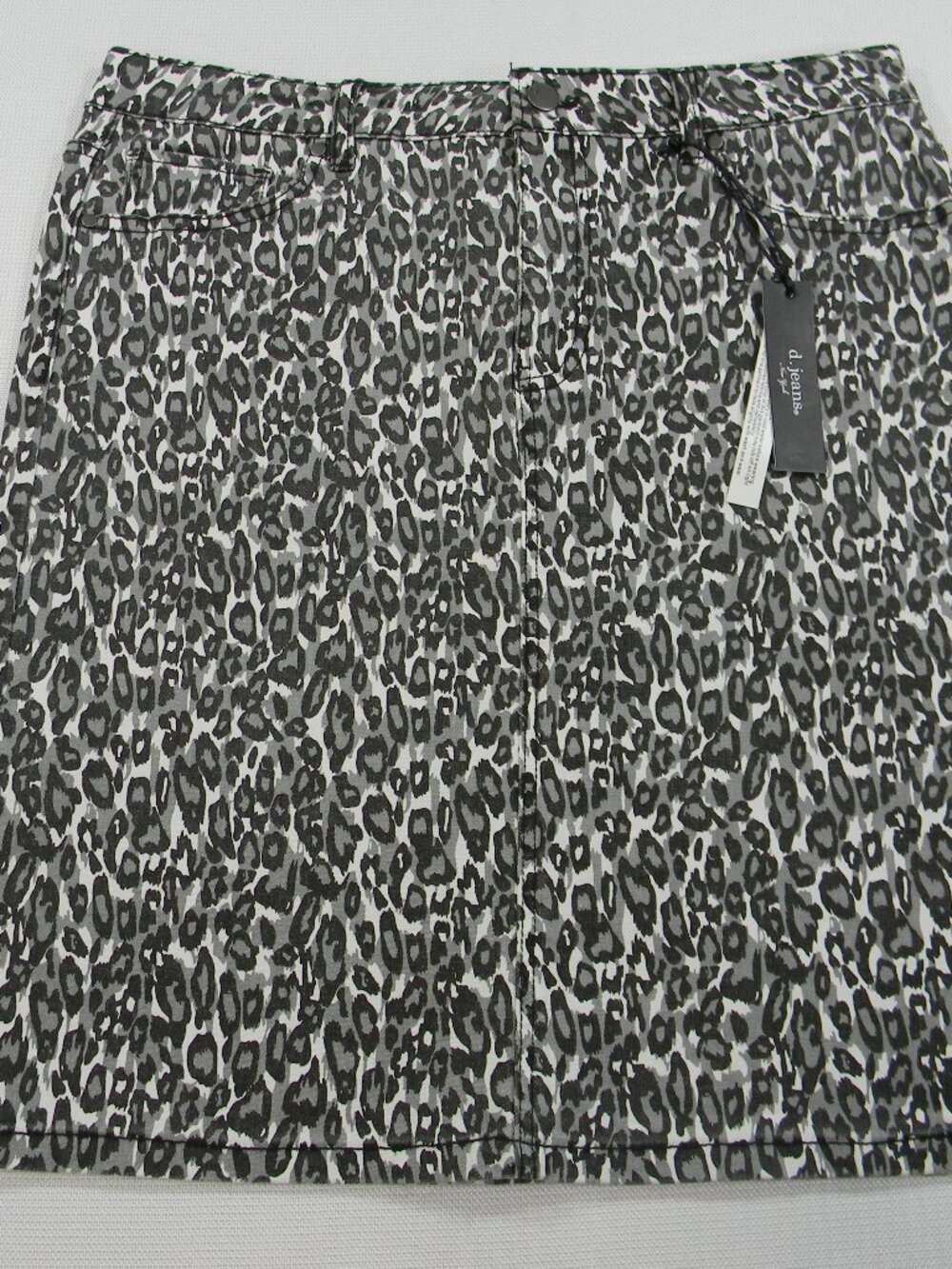 d. jeans Leopard Print Denim Skirt Black White Size 12 NWT